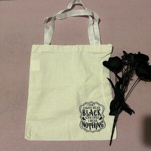 A tote bag.
